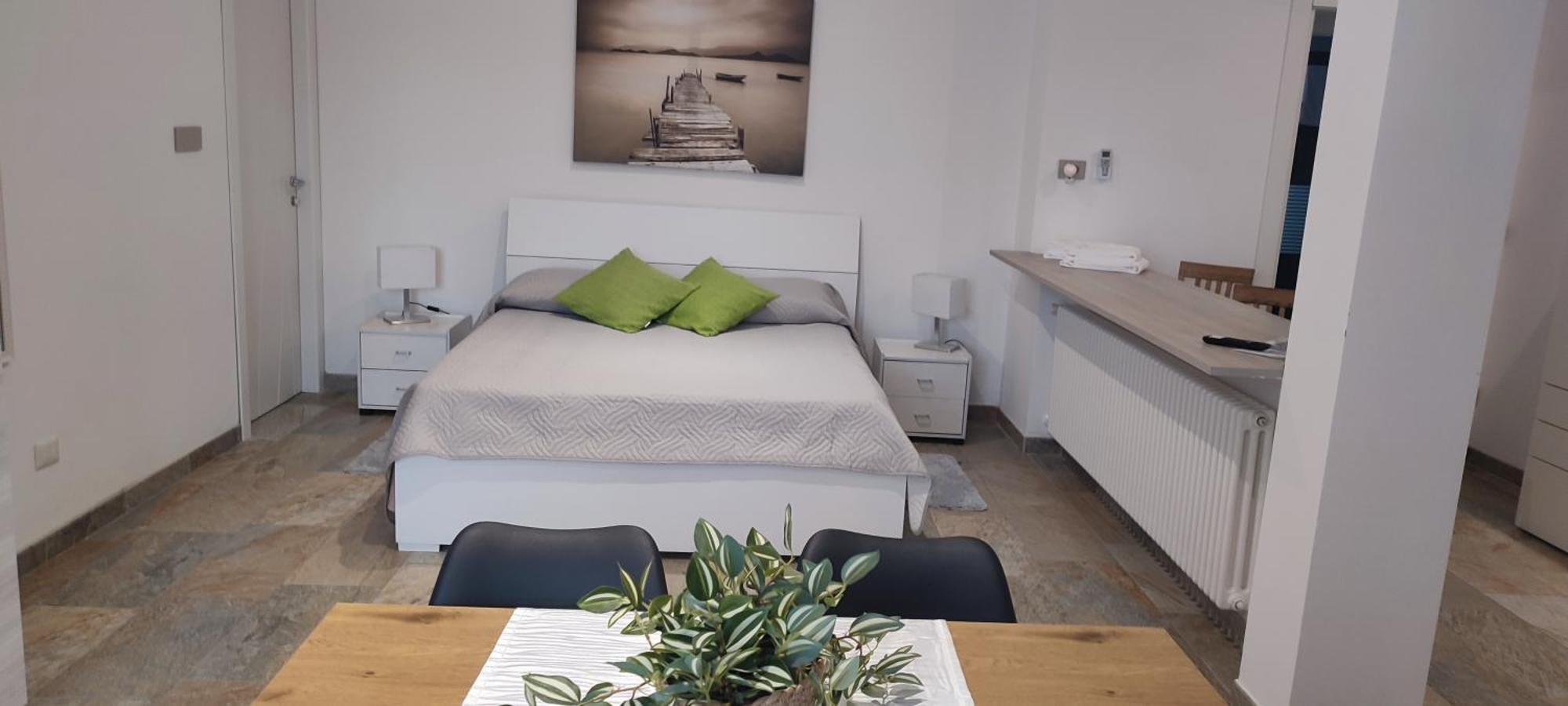 Nautica Tarello - Casa Ena Beb Panzió Viverone Kültér fotó